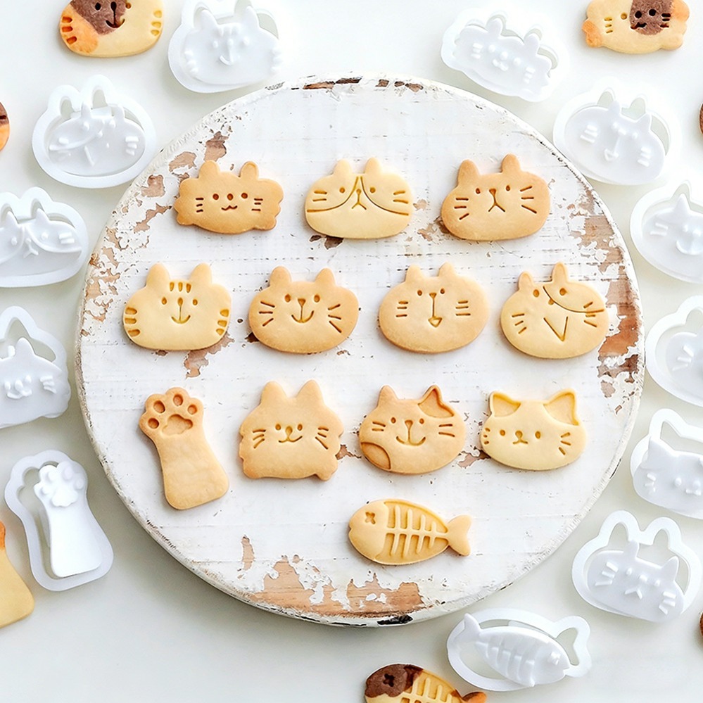 Kitchen Appliances Garage - Cute Kitten DIY Stamp Cookie Cutters