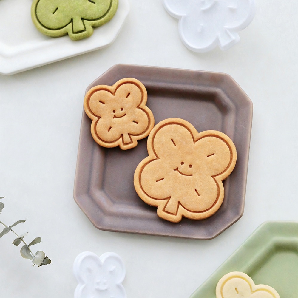 Lucky Four-Leaf Clover Cookie  - đánh giá và giá Kitchen Appliances For Baking